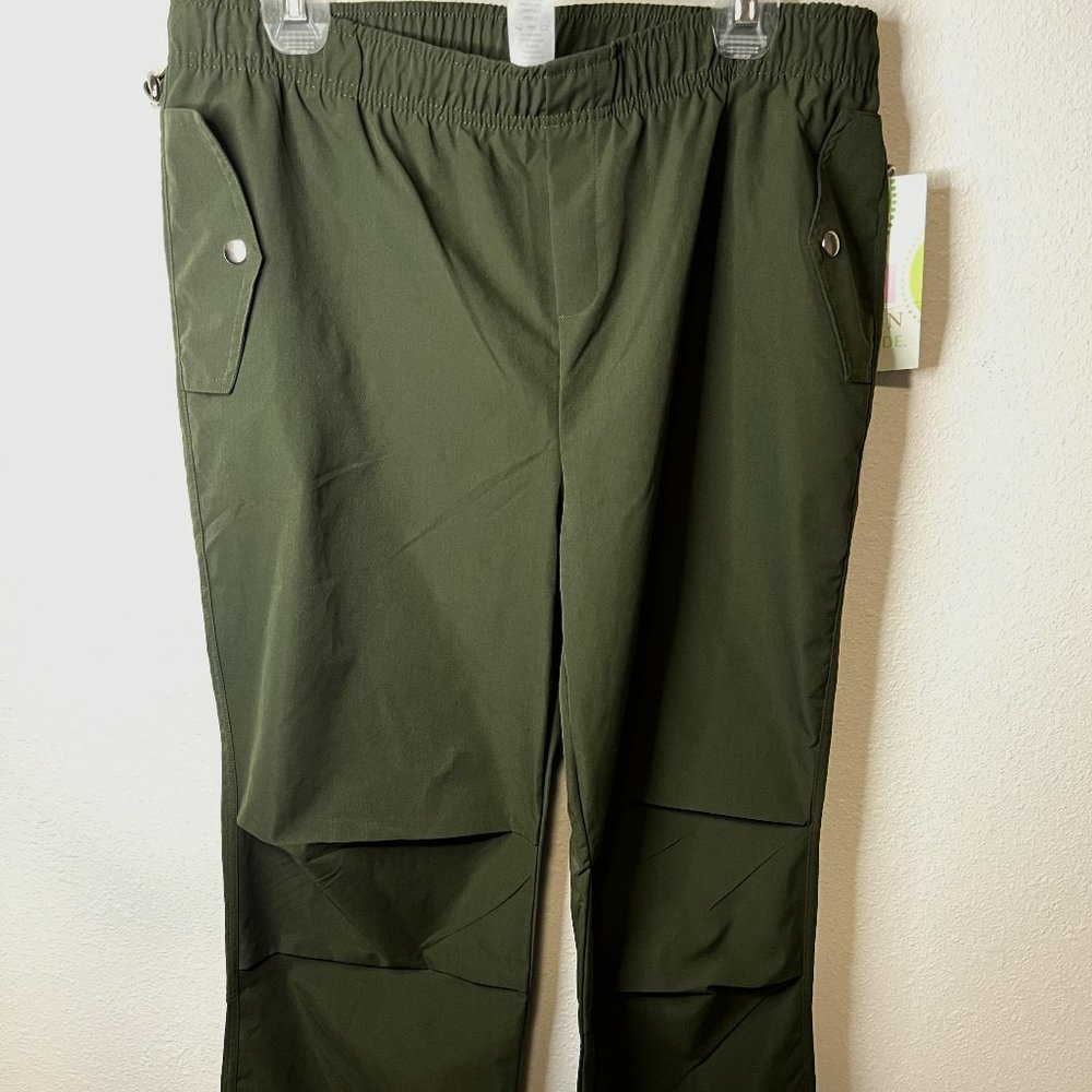 I DUN, OLIVE GREEN PARACHUTE PANTS WITH DRAWSTRING WAIST AND ANKLES SIZE LARGE